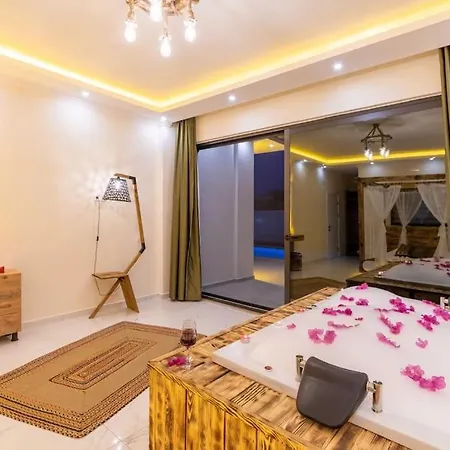Ayse Sultan / Kalkan Hotel Kas